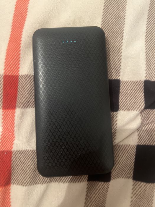 Продам повербанк в отличном состояние