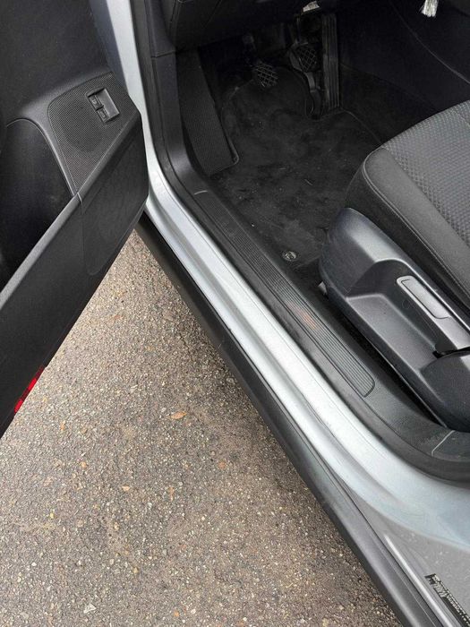 Volkswagen Passat – 1.6 FSI, 115 CP