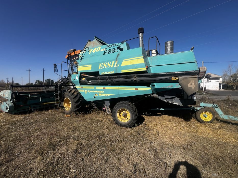 Комбайн Есиль 740 в отличном состоянии