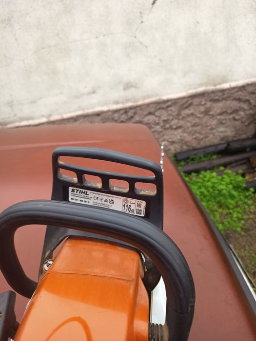 Щил / stihl 251.