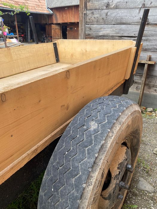 Remorca dupa tractor