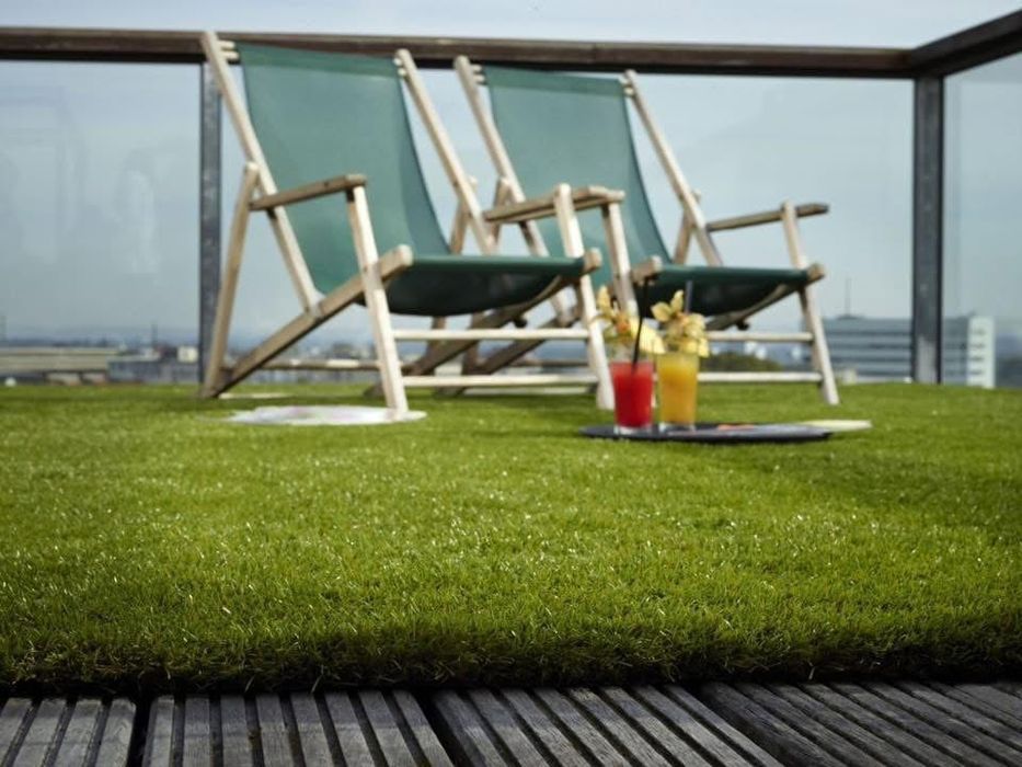 Изкуствена трева 133х400см