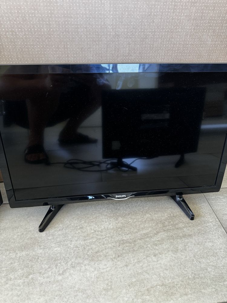 Телевизор Philips 24