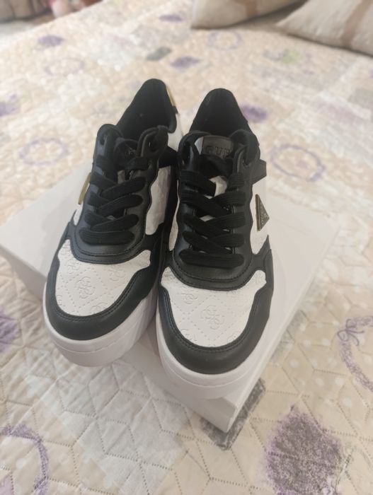 Дамски маратонки Guess