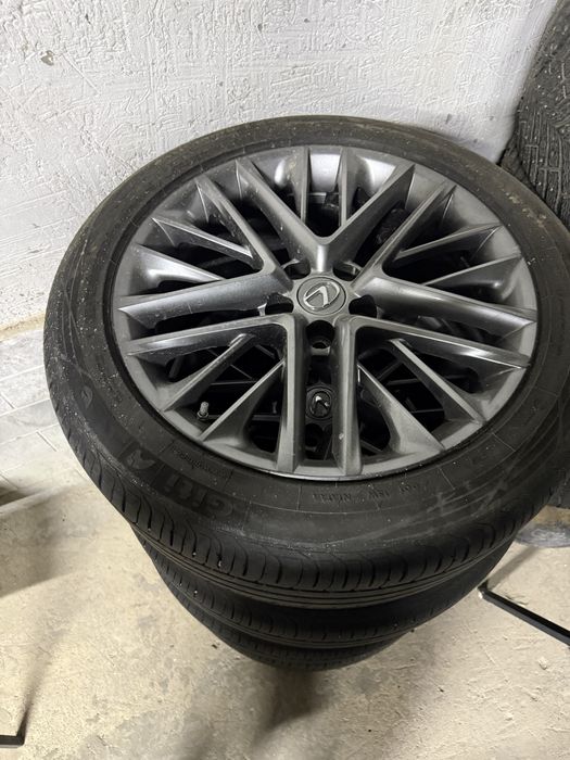 Продам. Диски от лексус 350. Lexus 250