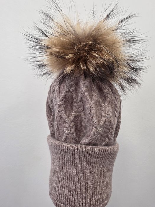 Caciula mot natural blana stufoasa