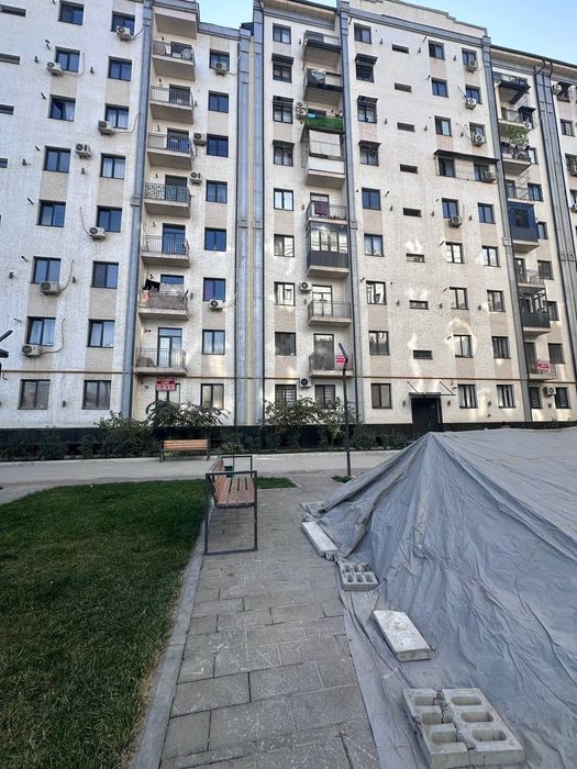 2 ком. Полноценная. 52 кв. Олмос.без рем.