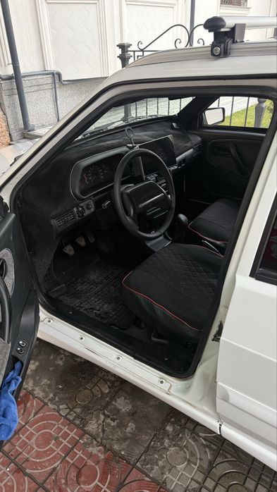 Lada 2114 sotiladi 2012 yil