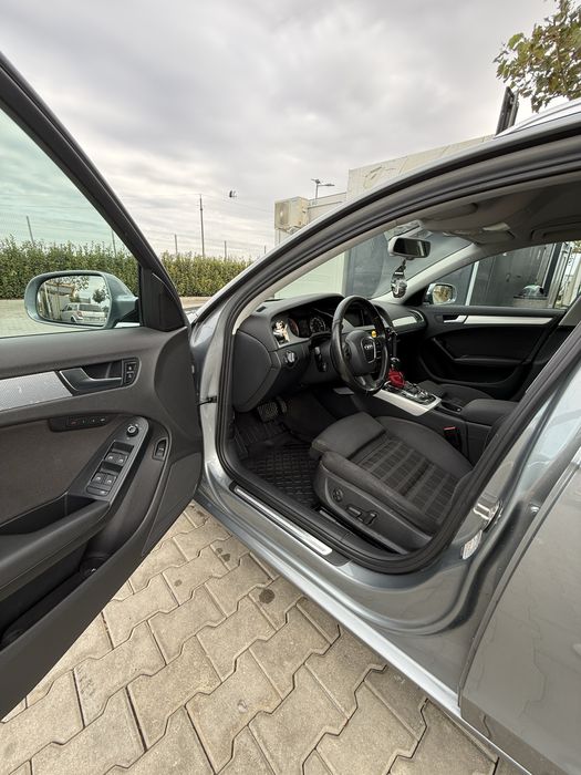 Vand Audi A4 an 2010 automat