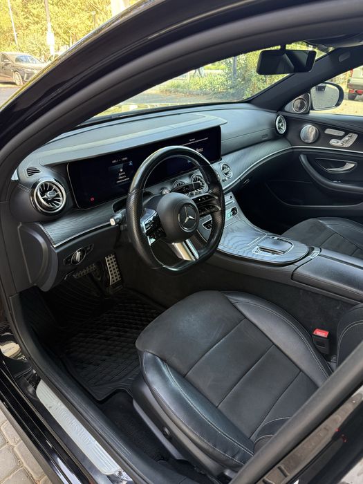 Продам Mercedes Benz e200 w213 идеальное состояние