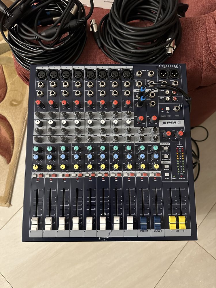 Statie Mixer Procesor Soundcraft EFX 8