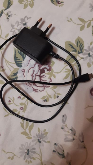 Продам зарядное устройство