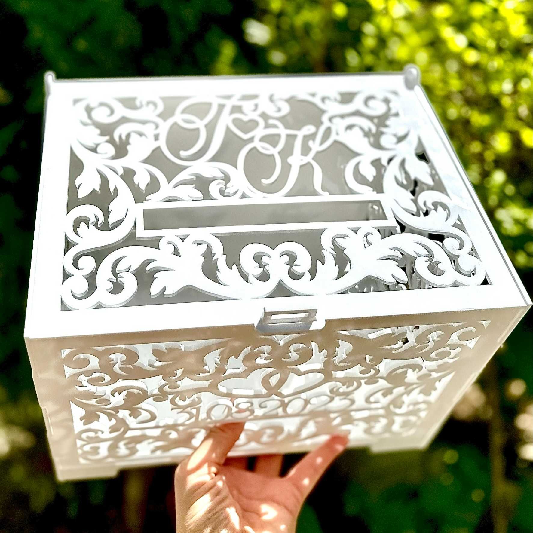 Персонализирана Сватбена Кутия за Пари и Пликове