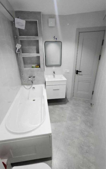 Продаётся 1 ком квартира, 33м2. Метро Ойбек. Мирабадский район.