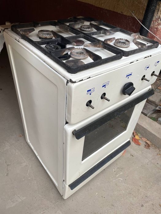 Продаётся газовая плита