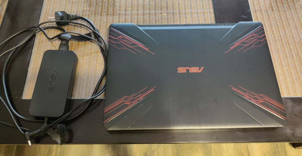 Laptop Gaming ASUS TUF FX504 • i7-8750H • GTX 1050 Ti 4GB • 16GB RAM •