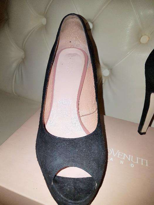 Vand pantofi Roberto Venuti, piele intoarsa, negri, toc 12 cm.