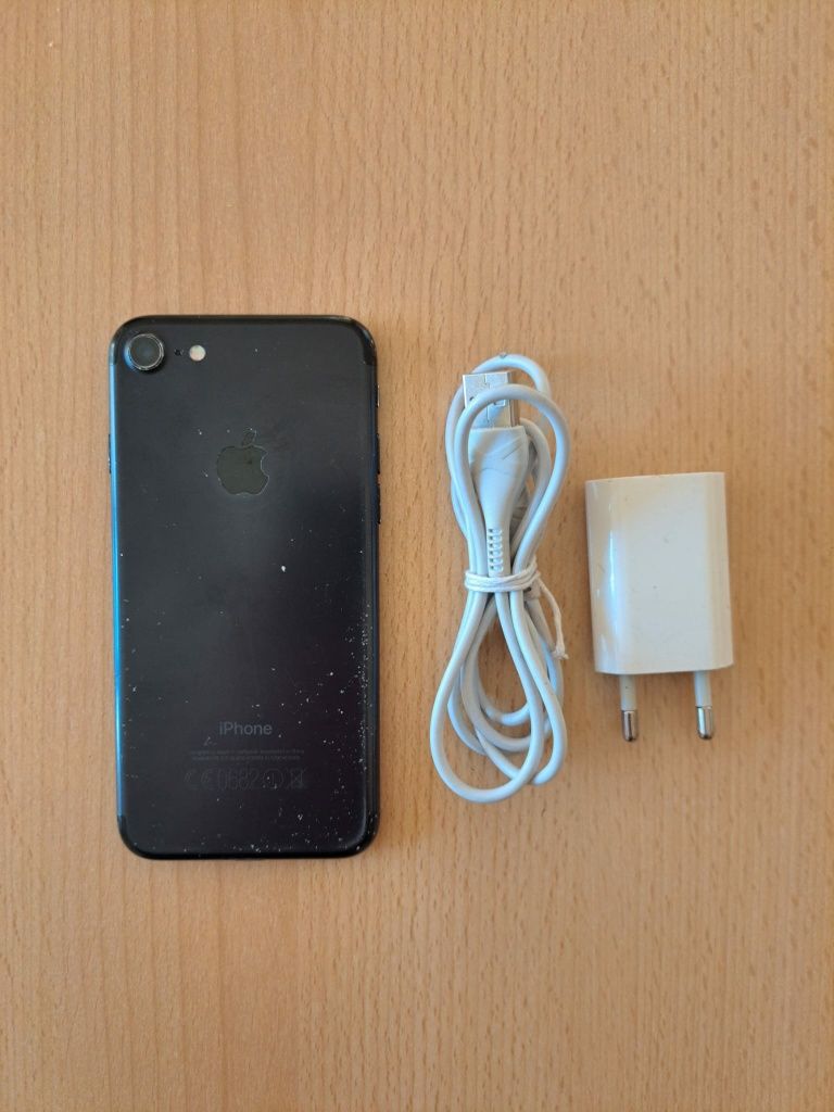 Iphone 7 със зарядно