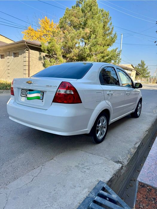 Nexia 3 Avt. Тоза Идеал. Метан 4 Поколения STAG. Наворотлари бор.