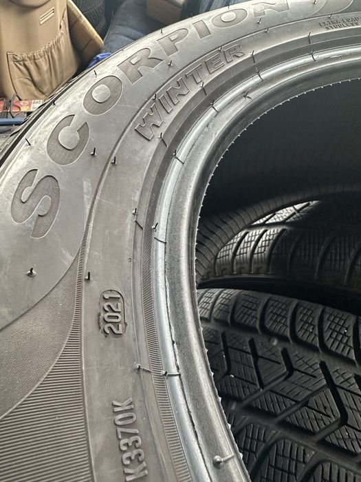 235/60/18 Pirelli dot21