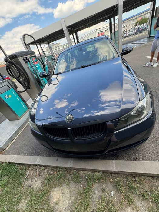 Vand BMW Seria 3 E90 Automat 2.0D