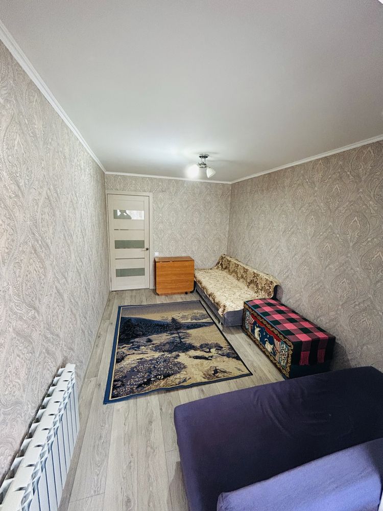 2 к.кв 56 кв м. в 8 мкр.