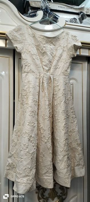 Кўйлак тиктирилган. ЯНГИ. Кийилмаган