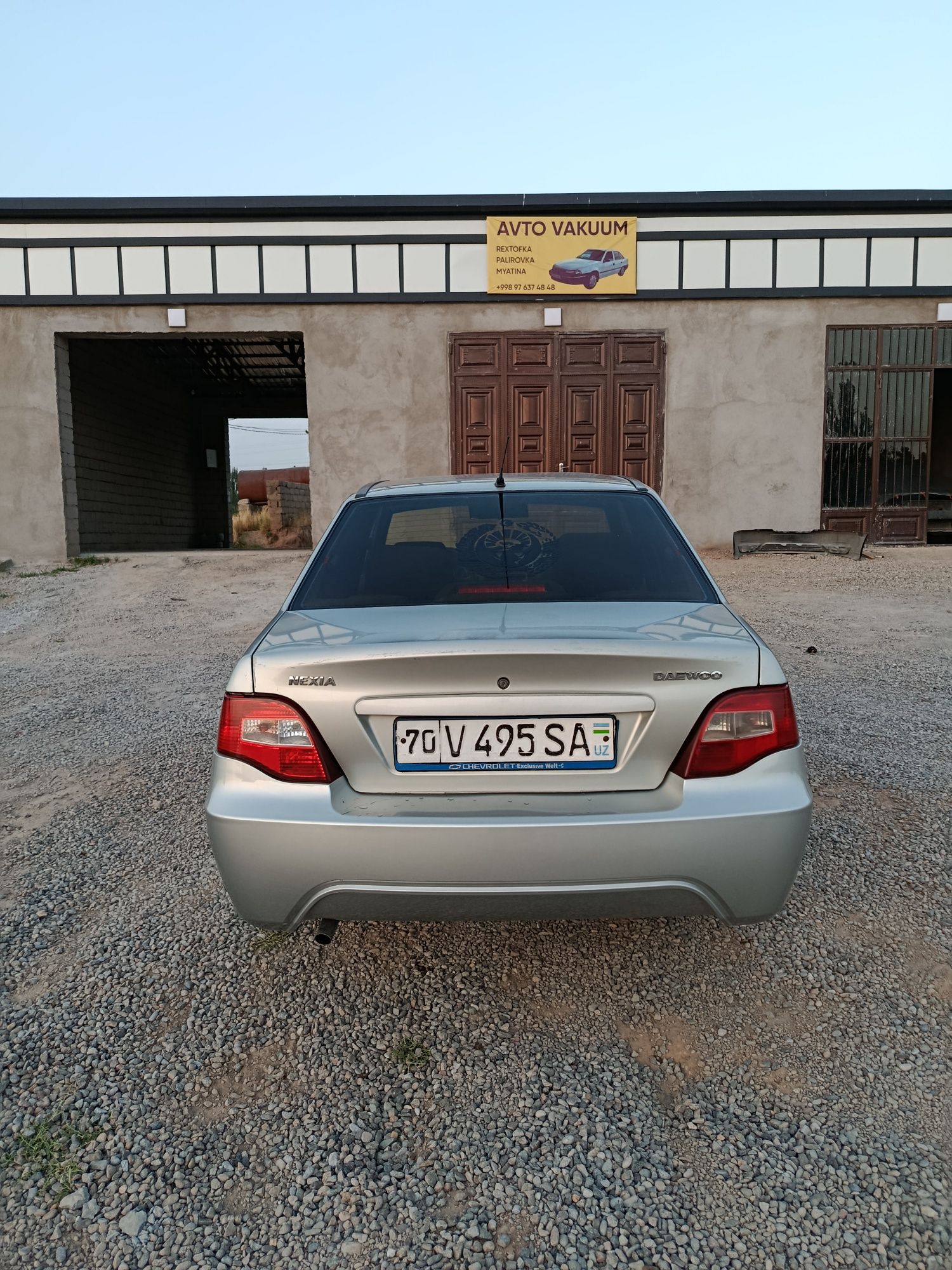 Neksiya dons metani bor
