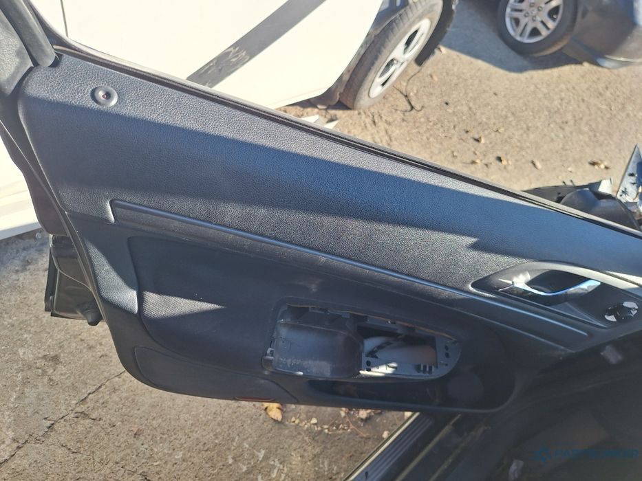 Tapiterie panou portiera fata stanga SKODA OCTAVIA 1Z3 2004 - 2013