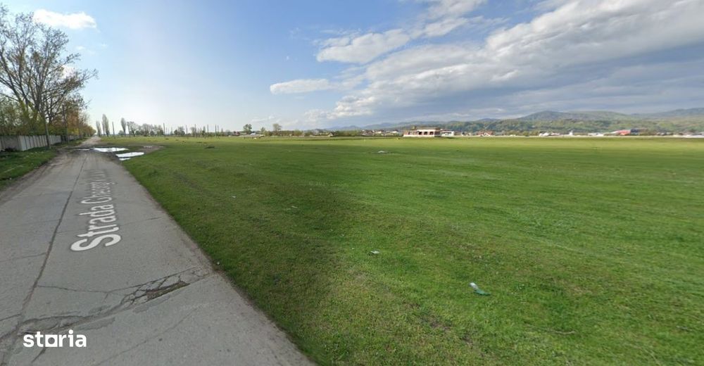 Teren intravilan 10.000 mp - Savinesti - Neamt