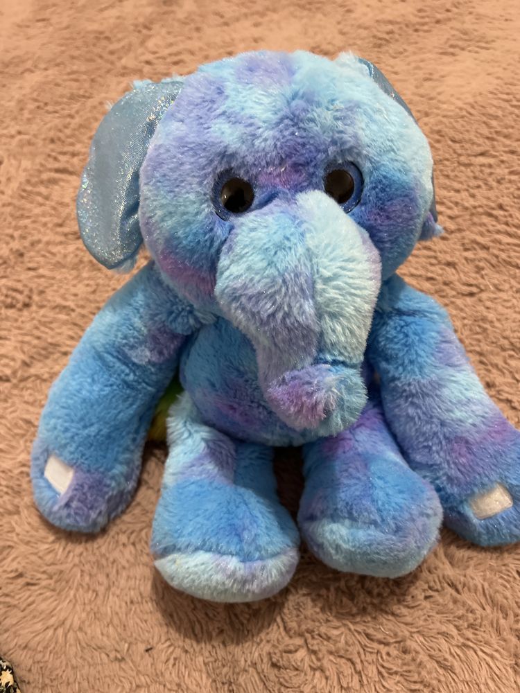 Elefant de plus multicolor