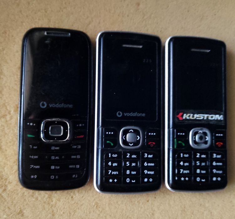 Работещи телефони.без зарядни последните два са за батерия