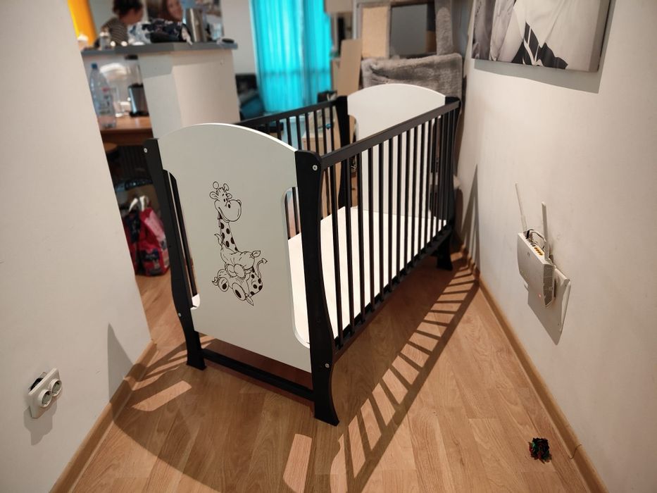 Vând Pătuț bebei nou