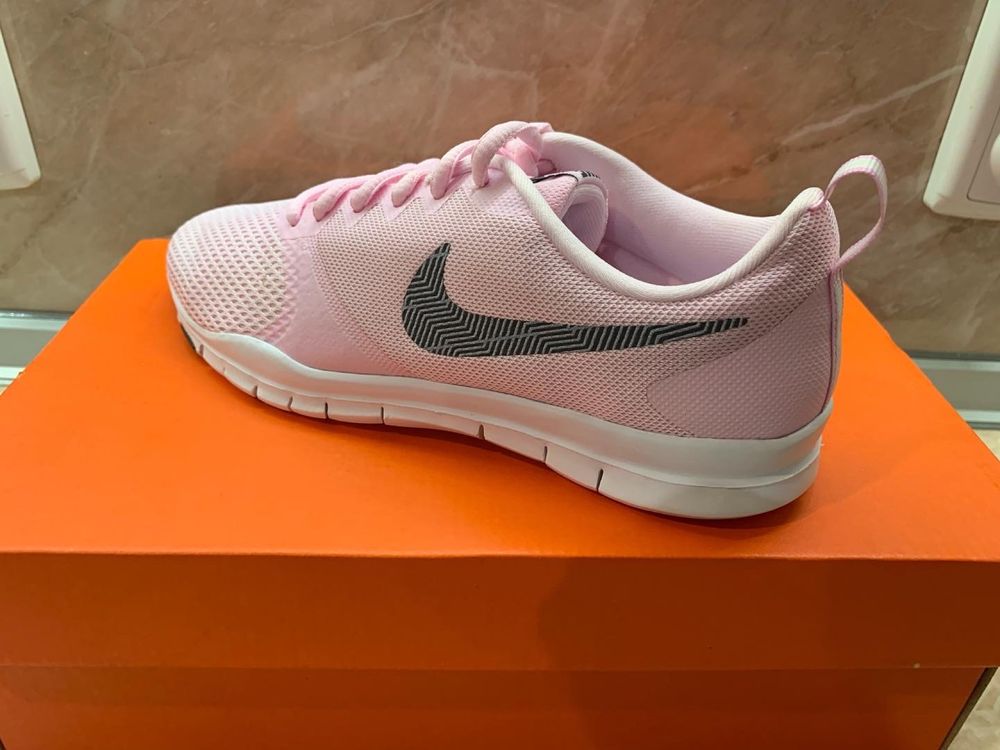 Nike Flex номер 38,5