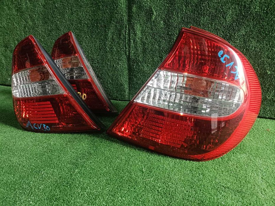 Продам задние фонари от Toyota Camry 30