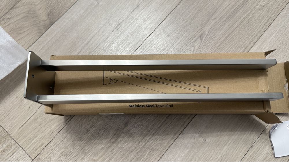 Suport prosoape dublu, aluminiu polisat, dimensiuni in poze