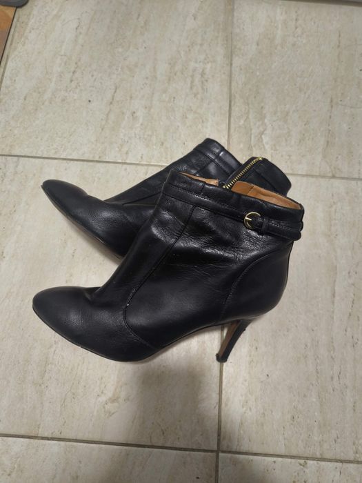 Дамски кожени обувки на ток