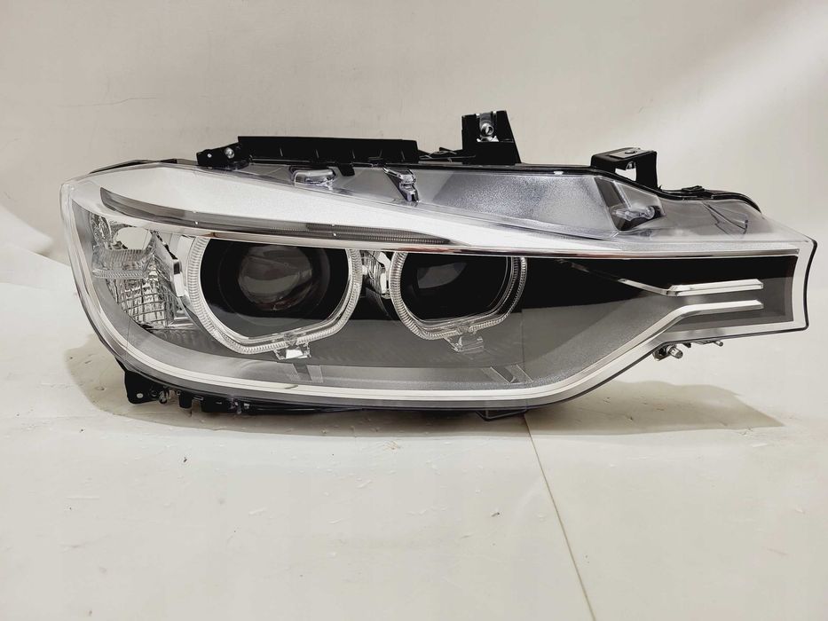 Bmw 3 F30 F31 far bixenon stanga dreapta faruri adaptiv dynamic