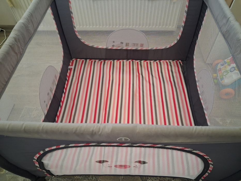 Детска кошара за игра Wunderkid Play, Сива
Детска кошара за