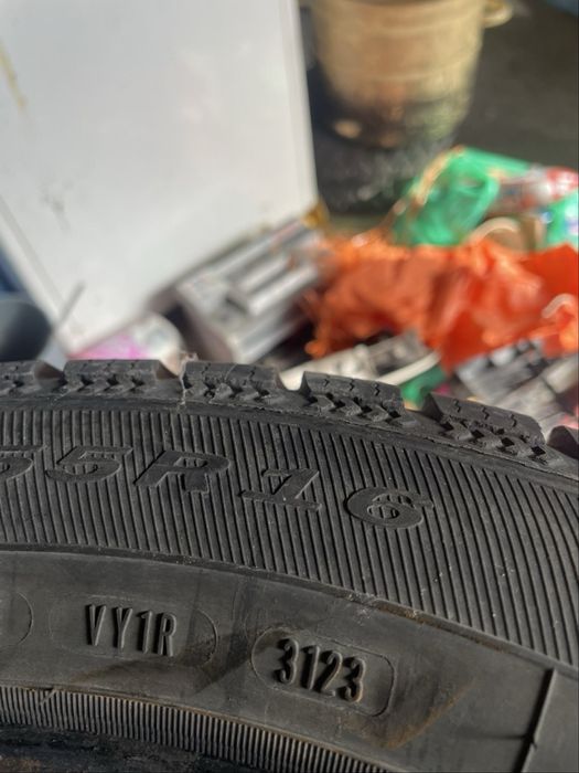 Зимни гуми Debica