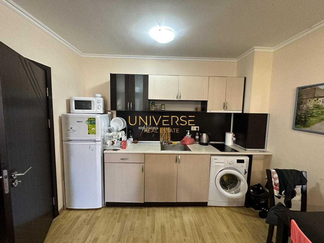 Продава се Двустаен апартамент в к.к. Елените - 52 кв.м за 924 €/кв.м - Снимка #1