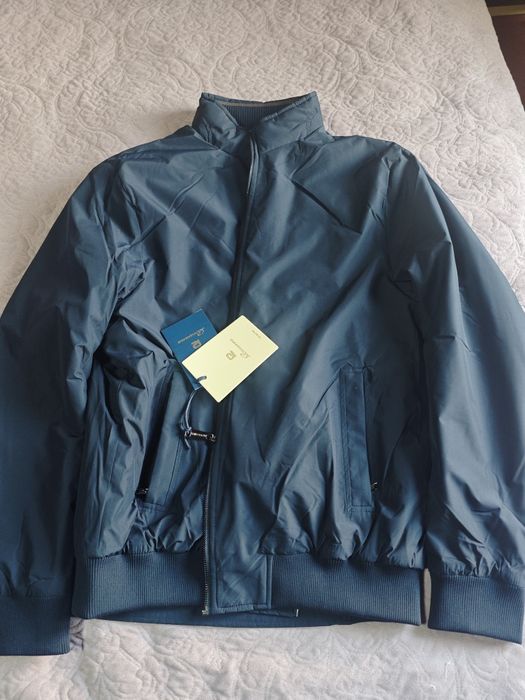 Продам куртку новый 56 размер