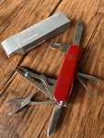 Нож Victorinox Deluxe Tinker EDC