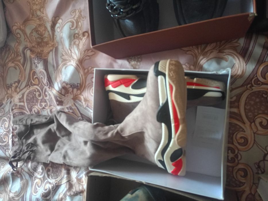 Обувь новая продам