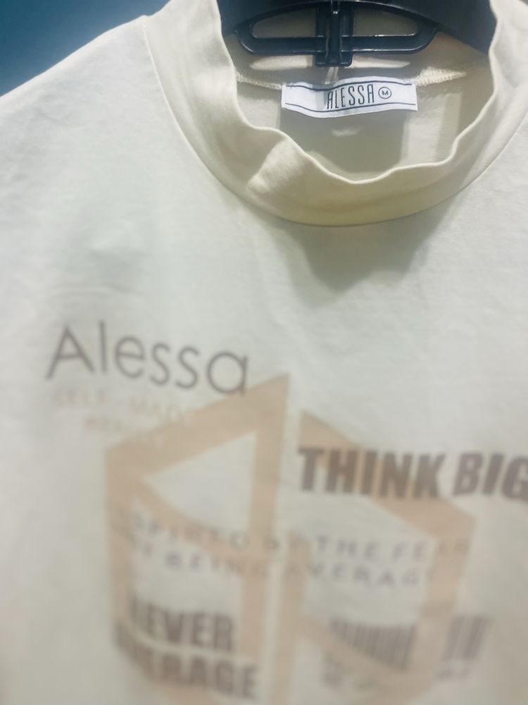 Alessa Demure Dynasty T-Shirt От Памук - Soft Beige
