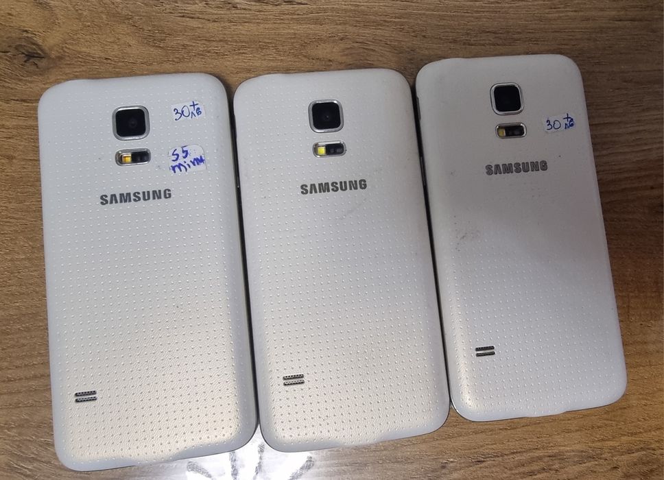 Телефон Samsung S5 mini