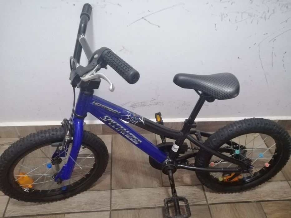 Vând bicicleta Specialized roti 16' stare buna+roti ajutatoare