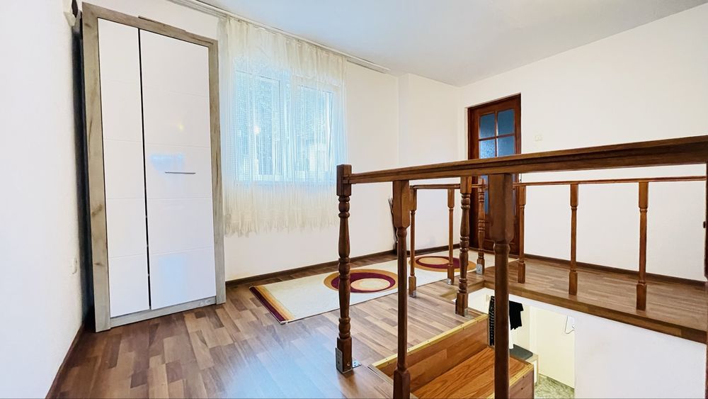 Casa de închiriat