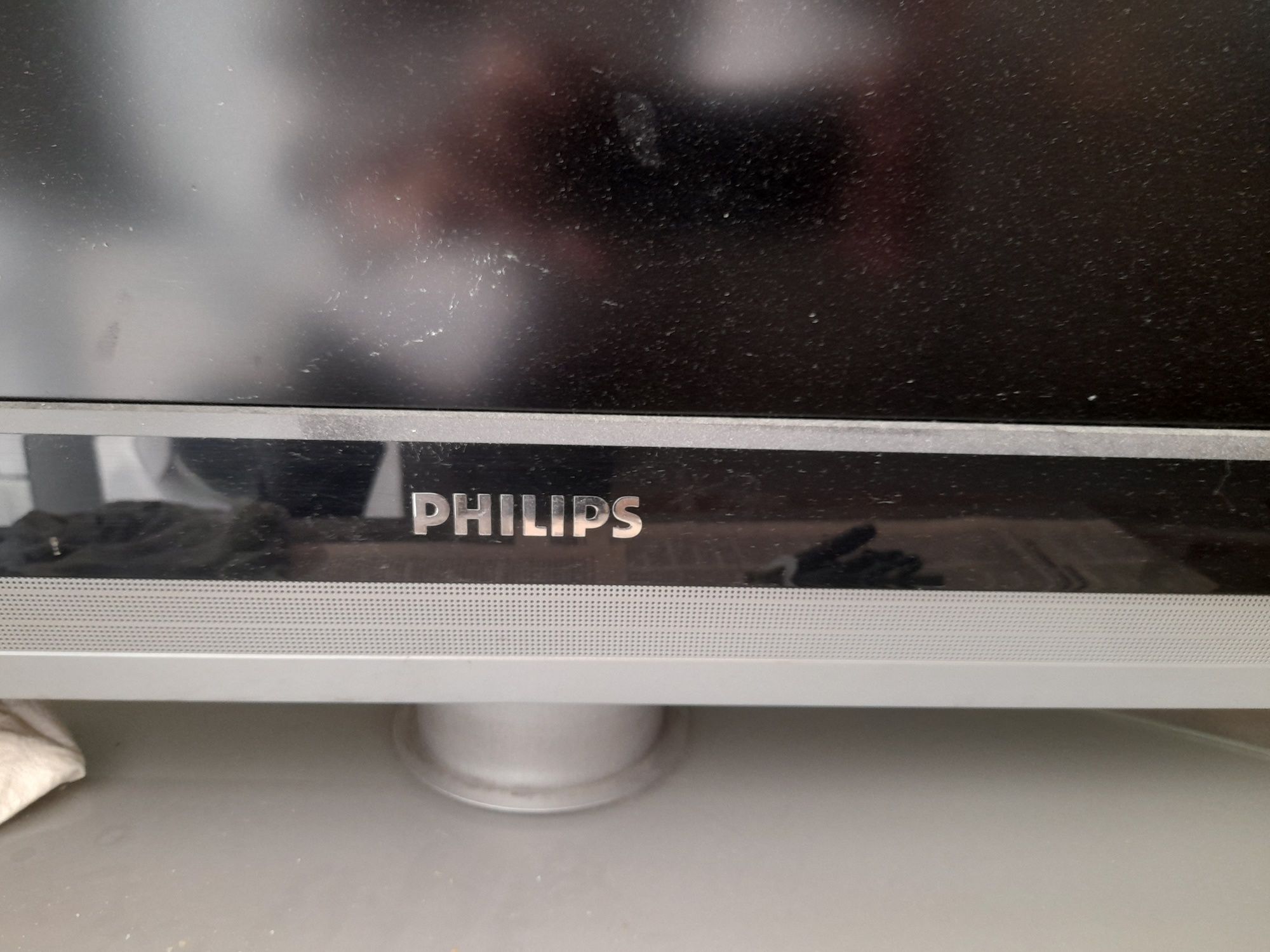 Телевизор Филиппс, европейского производства, диагональю 94 см