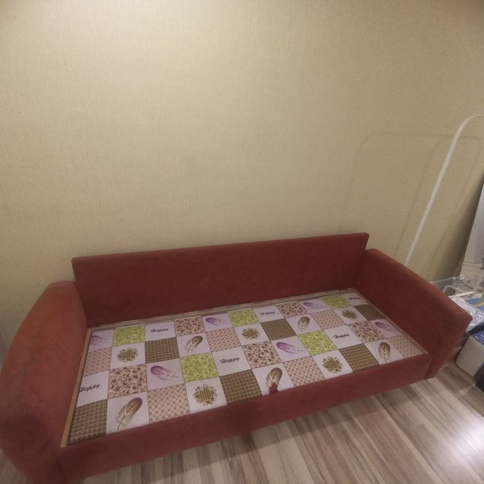 Диван б/у, для перетяжки